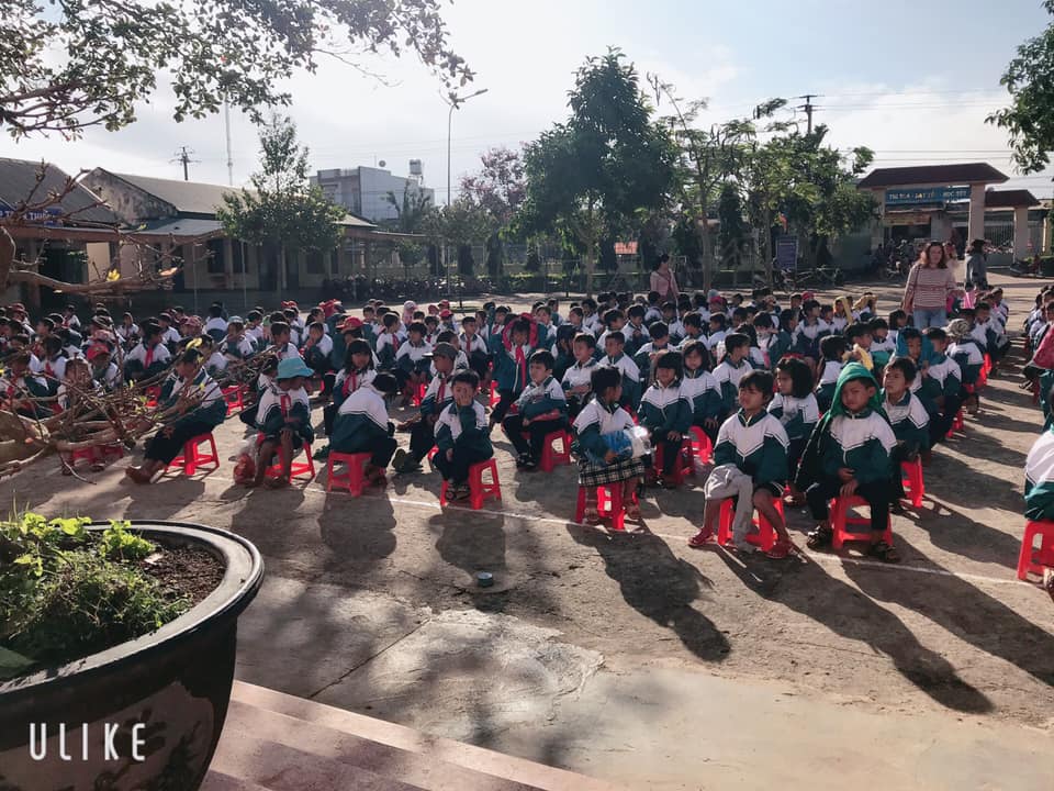 Chương trình tặng áo ấm cho học sinh dân tộc thiểu số ?  Xuân này các em đã có áo ấm để mặc ❤️Hội thiện nguyện Thiện Tánh Thành Phố Buôn Ma Thuột ❤️