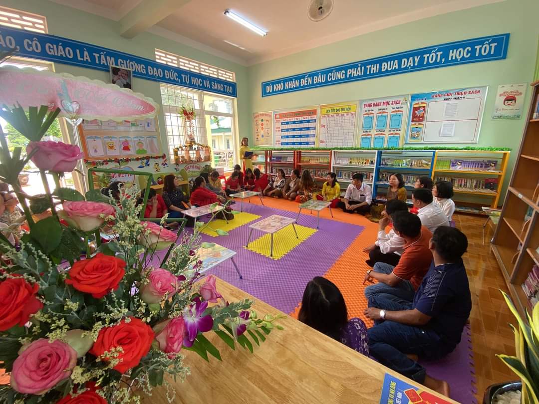 Khánh thành thư viện cảm ơn tất cả đã giúp đỡ để tôi hoàn thành tốt nhiệm vụ tốt.